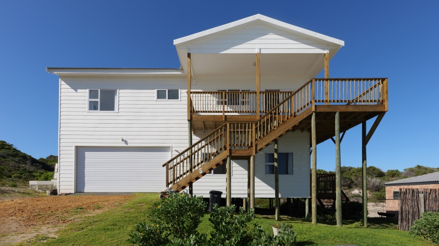 4 Bedroom Property for Sale in Suiderstrand Western Cape